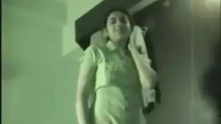 نجم إباحي هندي يعبد قضيبًا كبيرًا بعد لقاء سريع