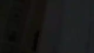 قضيب أسود كبير يمزق مهبلًا ضيقًا يحب الزب الكبير