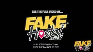 علقت بلمطبخ بدها مساعده وبنيكها