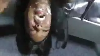 أنثى ناضجة تبدأ لقاء جنسي مباشر مع رجل أصغر