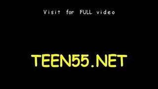 نساء يقبلن كساسهن