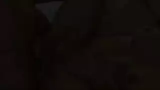 تزاوج وحشي: الفحل يضاجعها كالحيوان