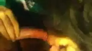 نجمة السكس الهندي كارينا كابور في مشهد جنسي ملتهب