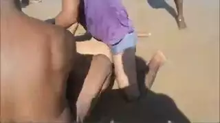 فلم سكس زونج؛ اسود