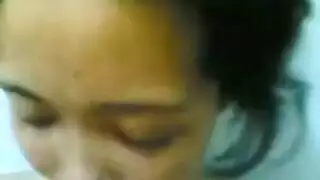 إباحي مكثف: رجل عربي يسيطر على الخادمة في غرفة النوم