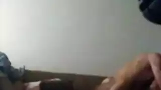 ام ممحونة وزب صديق ابنها وهو نائم