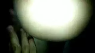 اللسان المزدوج بالون أحمر الشعر