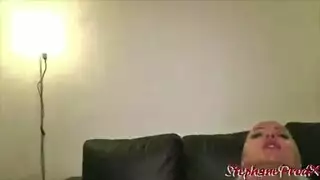 قضيب غير مختون في حالة استعداد تام