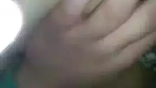 مشهد غرفة نوم صريح لزوجين مصريين: جنس شرجي ومهبلي قاسي