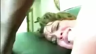 رغبة محرمة: مصري يملأ عروس ابنته بالسائل المنوي