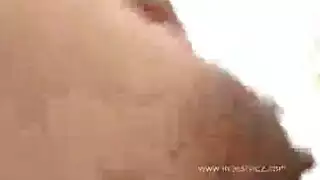 فرج كارينا كابور العصير يقطر بالسائل المنوي