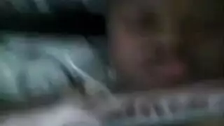 بنت عمرها سنتين تحب الزب