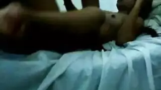 جنس إسرائيلي على الشاطئ: نيك في العلن