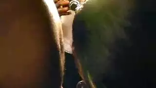 مشهد قذف عنيف داخل الفم