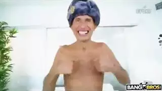 مجعد مشعر الكمال الجسم الناضجة الإيطالية