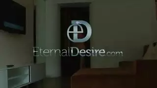 كيف تجعل النساء الرجال يتوسلون من أجلها