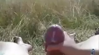جميلة سمراء تتعرض للضرب بعمق في حفر الباطن