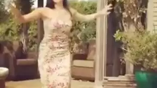 هز الطيز العاهر: فيديو رقص صريح للاستمناء