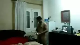 مقطع سكس مصري غير مقطع: فعل نيك مع قذف داخلي في الغرفة