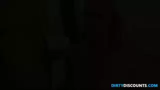 لقطات خلفية عنيفة للفتاة الممتلئة في فيلم إباحي