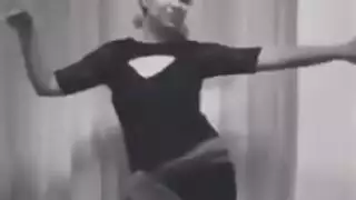 العاهرة الساخنة غدير مستعدة للقضيب