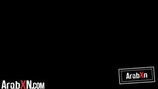 الزوج الديوتي يحضر لزوجته مفاجئة سكس مساج مترجم