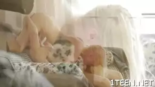 ينيك حبيبته وتقول ماطيبه