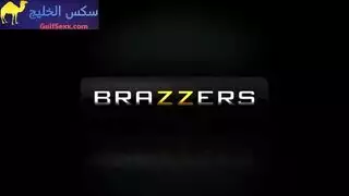 المال يتكلم: نيك مزدوج مع عاهرة متطلبة