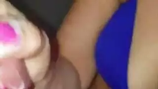 أخصب صديقتي: هي تحب أن تمتلئ