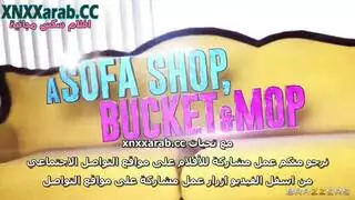 جوردي يستقبل قضيبين على أثاث غرفة المعيشة الجديد
