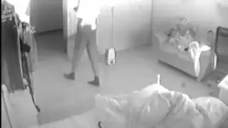  مراهقة متسللة تتبدل إلى ملابس داخلية مغرية لموعد سري إكس إكس إكس