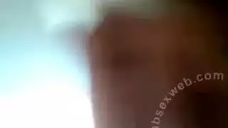واحد ينيج عمته في بيته