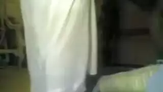ضعف المتعة مع عامل الصيانة