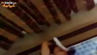 نيك مزدوج وأكثر: جلسة ثلاثية قاسية مع عاهرة مستعدة