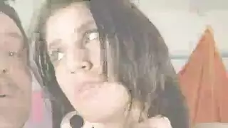 لحس بنات لبعض وتبول