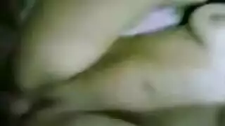 مصرية عاهرة ذات ثدي كبير تحب أن تمارس الجنس بقوة