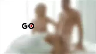 فتيش الأرجل الإباحي: فرج يُضرب بقوة