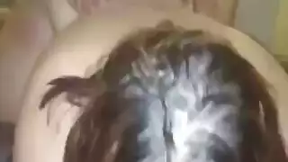 امرأة ممتلئة الجسم تخضع للاختراق المزدوج شرجي ومهبلي