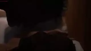 ايرانية هيجانة تلعب بكسها في غرفة نومها بغياب زوجها