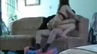 كاميرا تجسس تلتقط الزوجة تبتلع سائل عشيقها المنوي