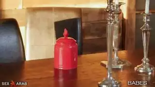 قضيب أسود كبير ينقذ الموقف في هذه الحفلة جنسية خام
