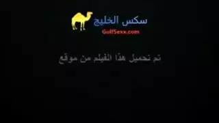 مصرية ساخنة تنزل بقوة على قضيب سميك في جلسة ركوب عنيفة