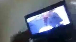 شيميل تسيطر بقضيب عملاق