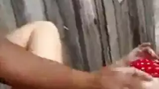 بورن سري: جنس كلبي صامت
