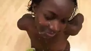 اخ زوجها يقوم بنيكها