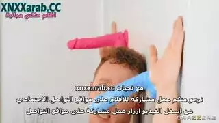 مهبل الفتاة الصغيرة تحت هجوم قضيب لا يرحم