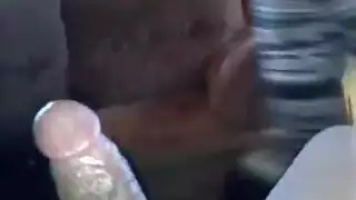 سمراء ناضجة ببشرة نحاسية في إيلاج مزدوج