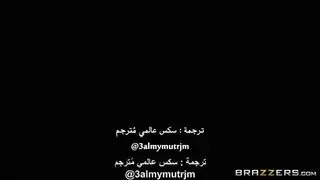 العاهرة الإيطالية فالنتينا نابي في فيلم إكس إكس إكس بموضوع المترجمة