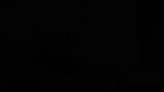 خلع الملابس الدخلية أمام زوجه في النصعد