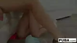 الكندية سراويل مثليه في الثلاثية